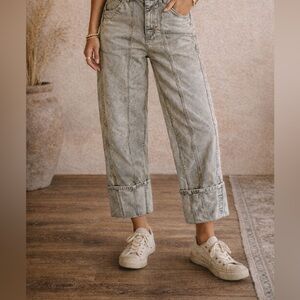 We The Free Gray Cropped Barrel Jeans